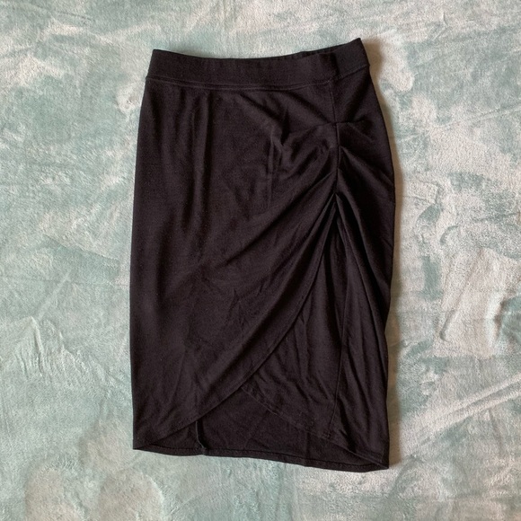 Wilfred Free (Aritzia) Tyra Skirt - Picture 4 of 4